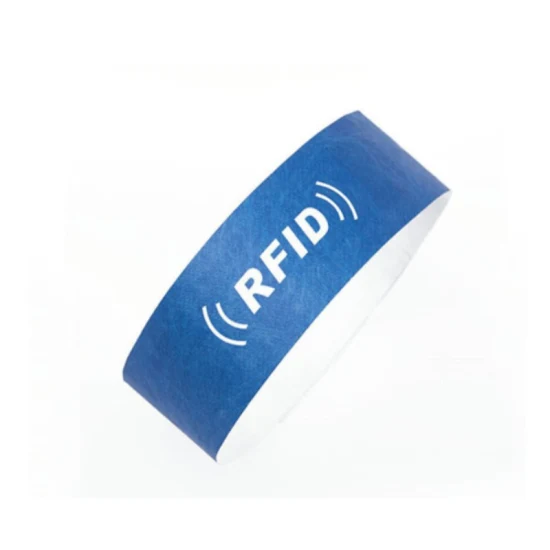 Braccialetto di carta termica usa e getta RFID con chip NFC stampato personalizzato impermeabile da 13,56 MHz, braccialetto a lungo raggio UHF 869-960 MHz con adesivo
